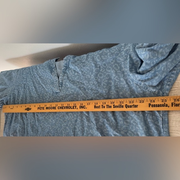 Soft Surroundings Blue Leopard Timeless Crossover Long Sleeve Tunic Tencel 2X - Picture 8 of 9